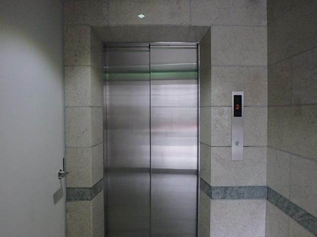 鈴木ビルホール②