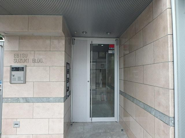 鈴木ビルエントランス②