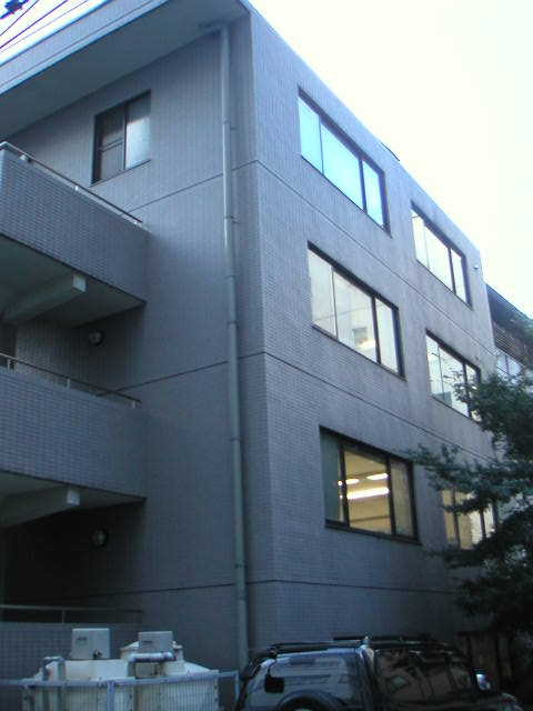 ヴィレッジイースト外観②