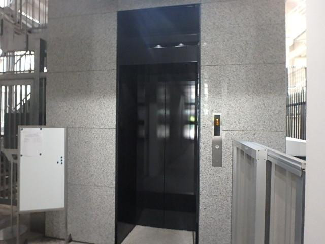 ＥＢＩＳＵ　ＯＮＥ　ＢＬＤＧホール②