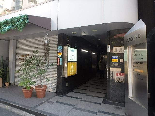 寿豊ビルエントランス①