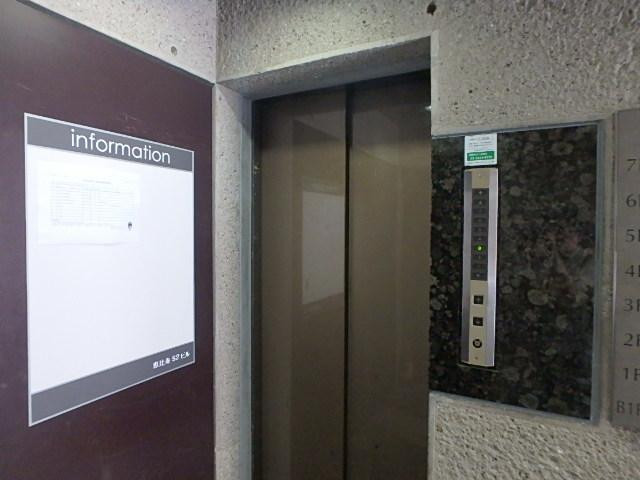 ホール②