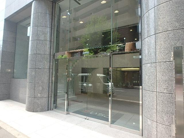 いちご恵比寿西ビルエントランス①