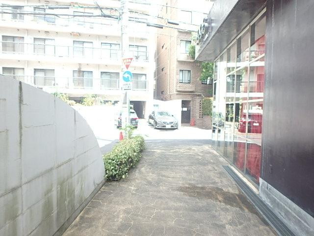 代官山ＭＢビルエントランス③
