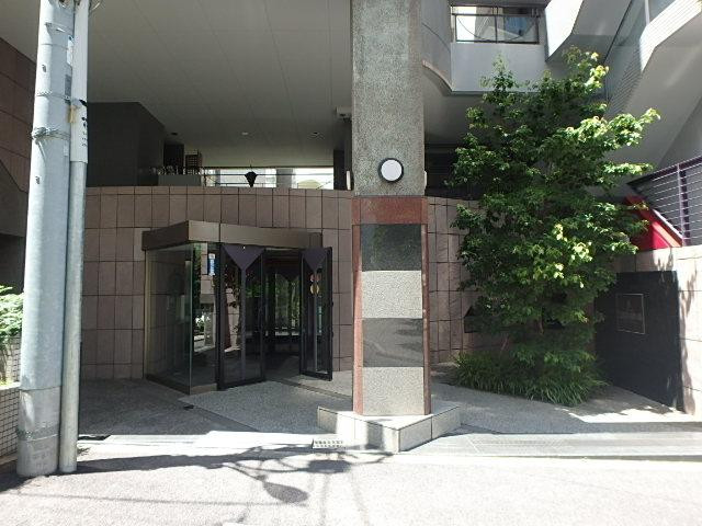 グランドメゾン代官山エントランス①