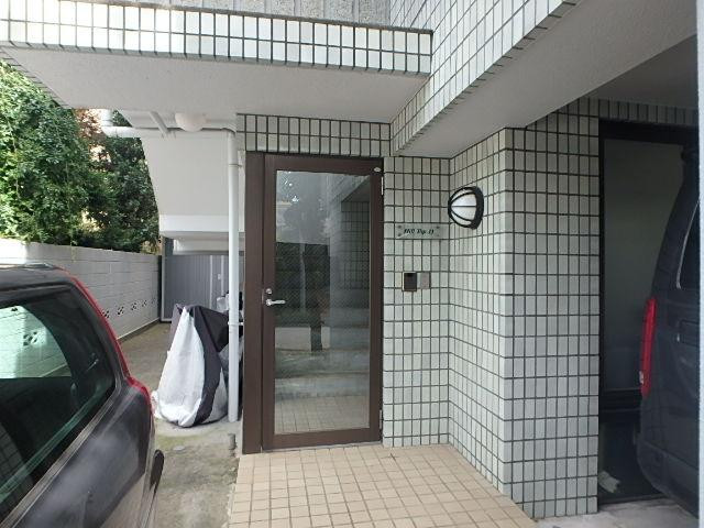ヒルトップイレブンエントランス②