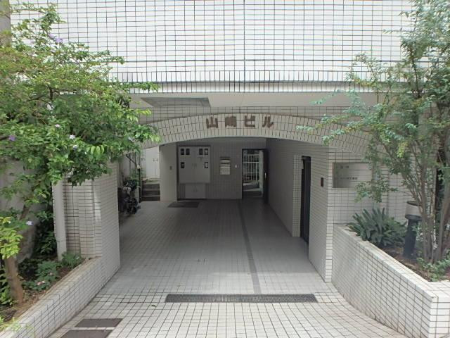 山崎ビルエントランス②
