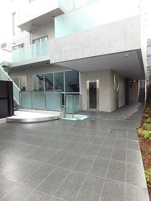 エントランス②