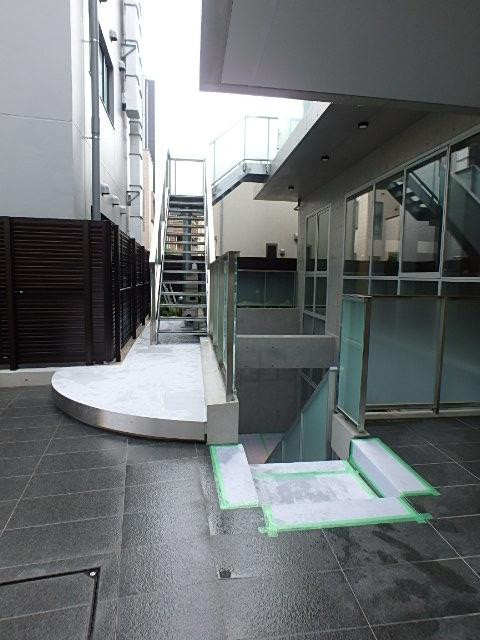 エントランス③