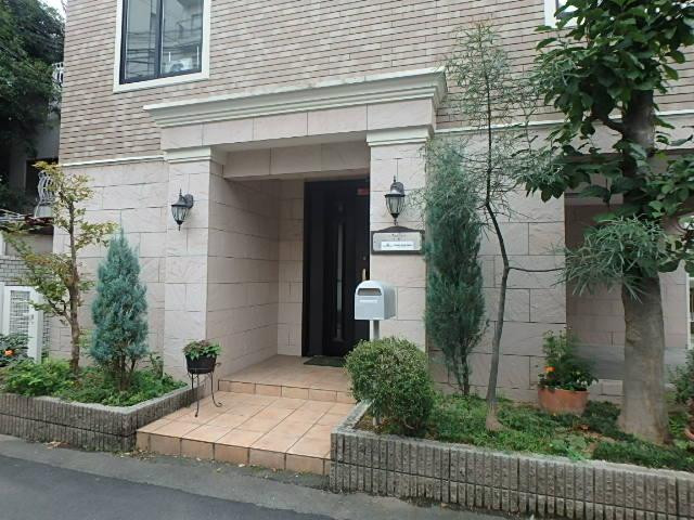 ホーメックス広尾　Ａ号棟エントランス①