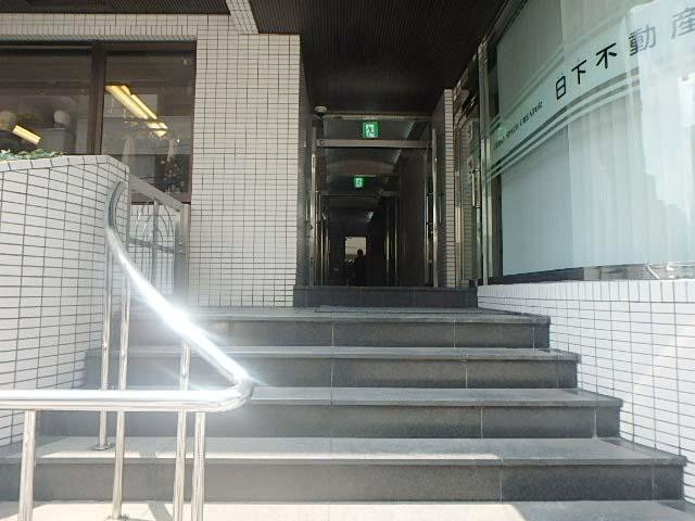 エントランス②