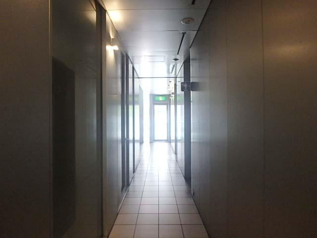 ホール⑥