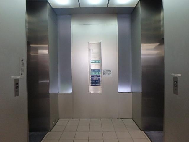 ホール⑤