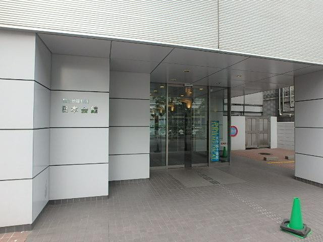 日本会館ビルエントランス①