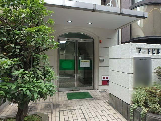 アートビルエントランス②