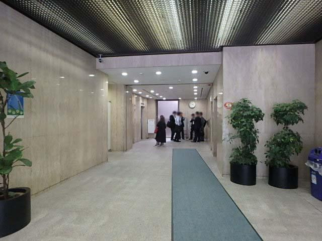 ホール②