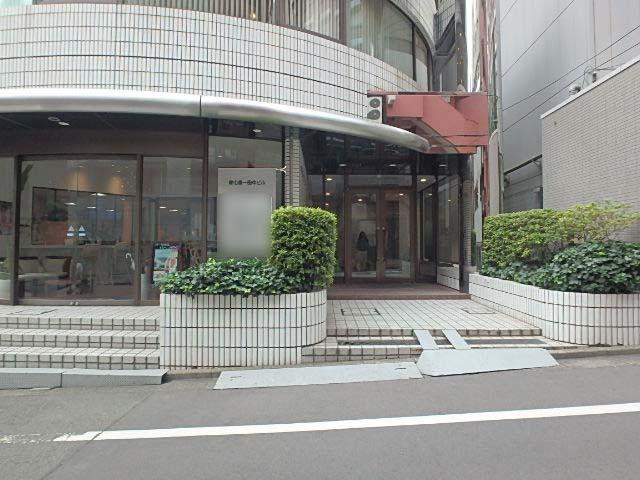 青山第１田中ビルエントランス①