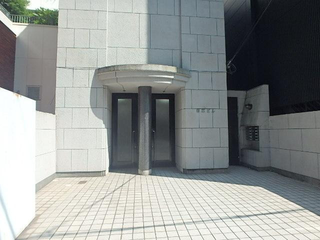 若草ビルＡ館エントランス①