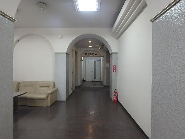 若草ビルＡ館ホール①
