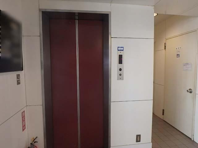 スタープラザ青山ビルホール①