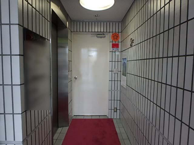 ホール①