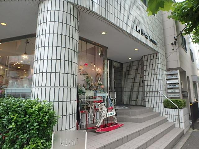 エントランス①