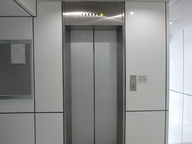 ホール③