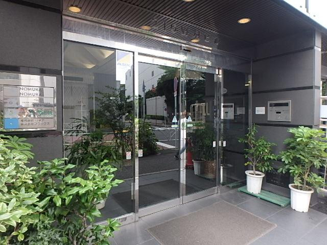 ２１０野村ビルエントランス②