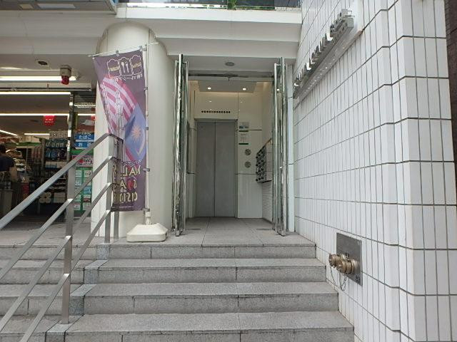 エントランス②