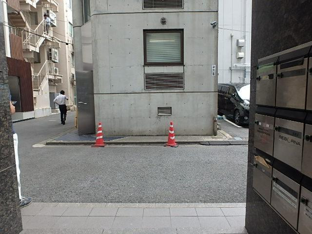 山田青山ビルホール①
