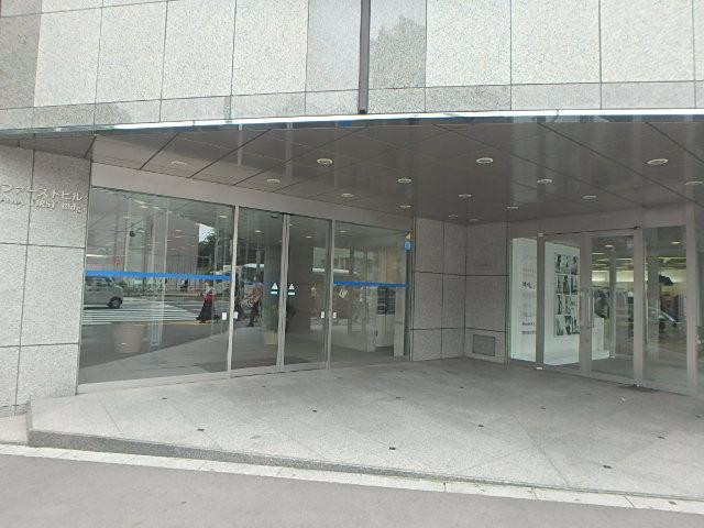 青山ファーストビル（青山東急ビル）エントランス①