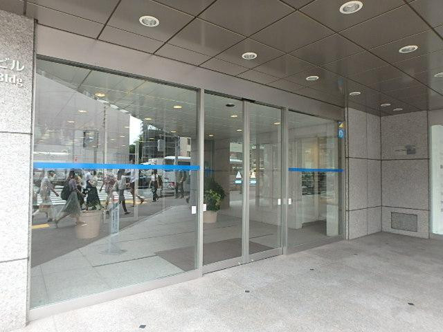 青山ファーストビル（青山東急ビル）エントランス②