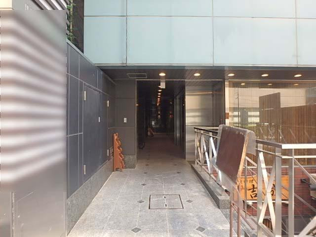 渋谷Ｓ－６ビルエントランス②