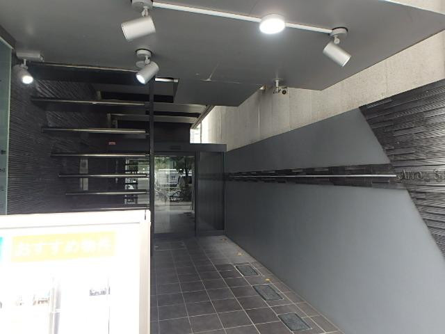 アロス渋谷ビルエントランス②