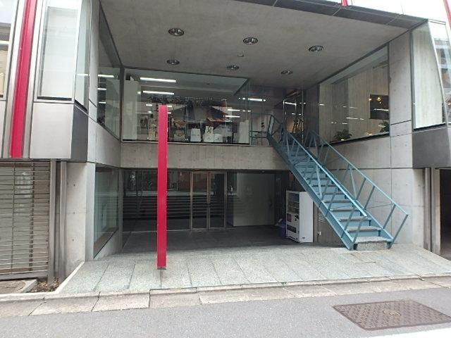 渋谷イーストプレイスエントランス①