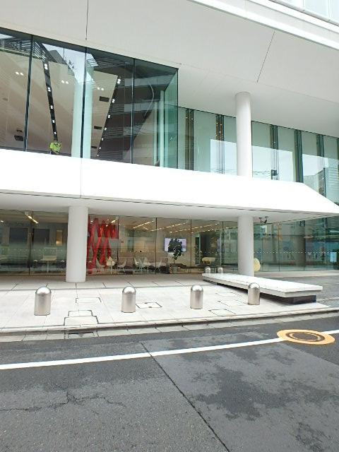 渋谷董友ビルエントランス②