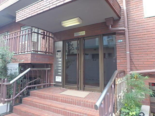 ハイツ原宿エントランス①