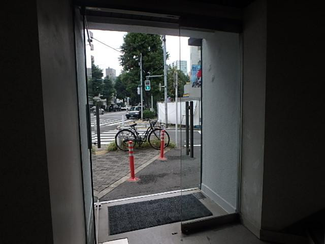 ホール④
