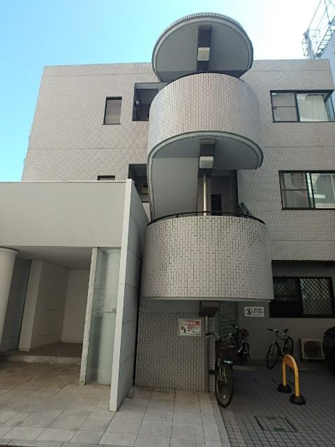 リンデ神宮前外観①(メイン)