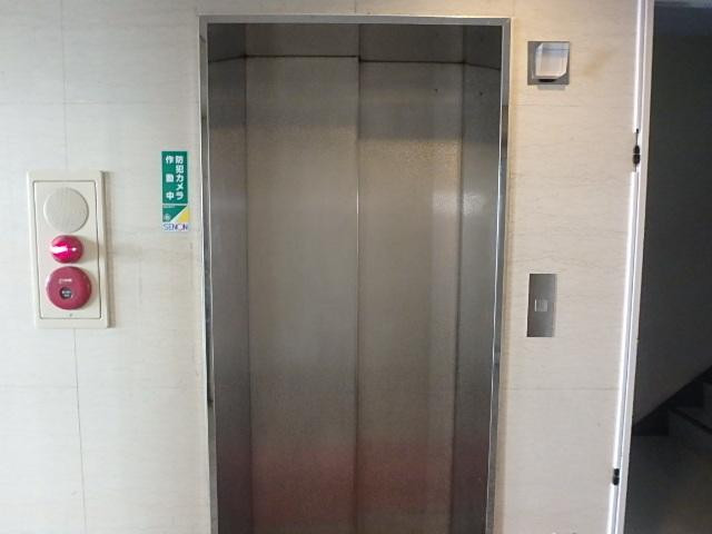 ホール②