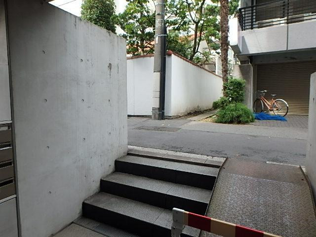 エントランス③