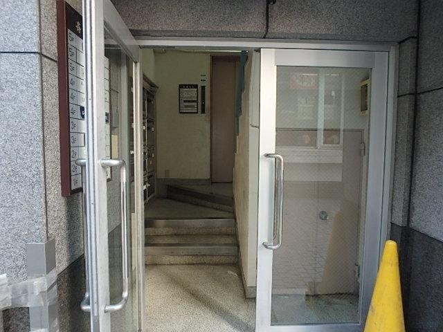 斎藤ビルエントランス②