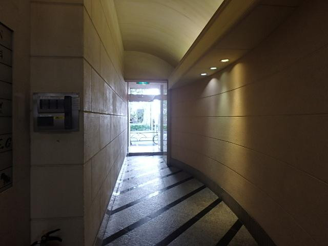 原宿トリニティビルホール③