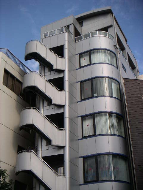 青山ウエストビル外観①(メイン)