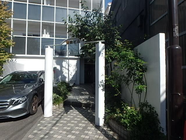 吉田ビルエントランス②