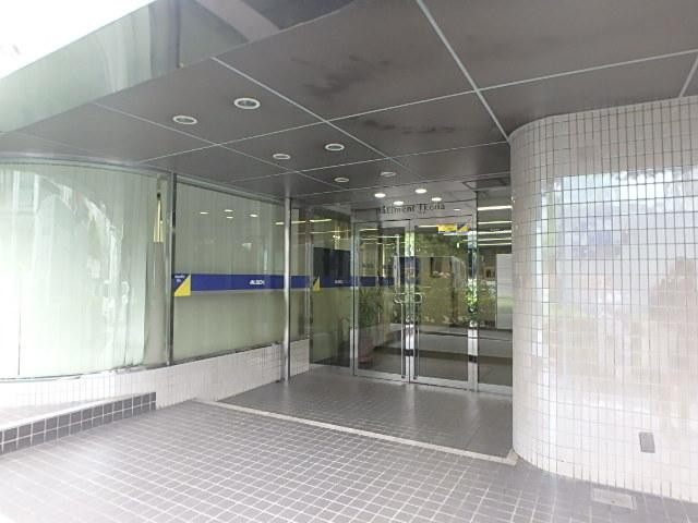 バティマン・イケダビルエントランス①