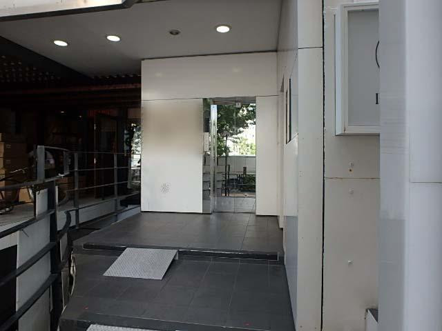 ＦＵＪＩＢＵＩＬＤＩＮＧ　ＨＡＲＡＪＵＫＵエントランス②