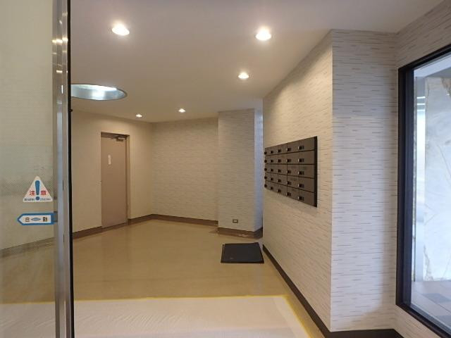 神宮ハイツエントランス②