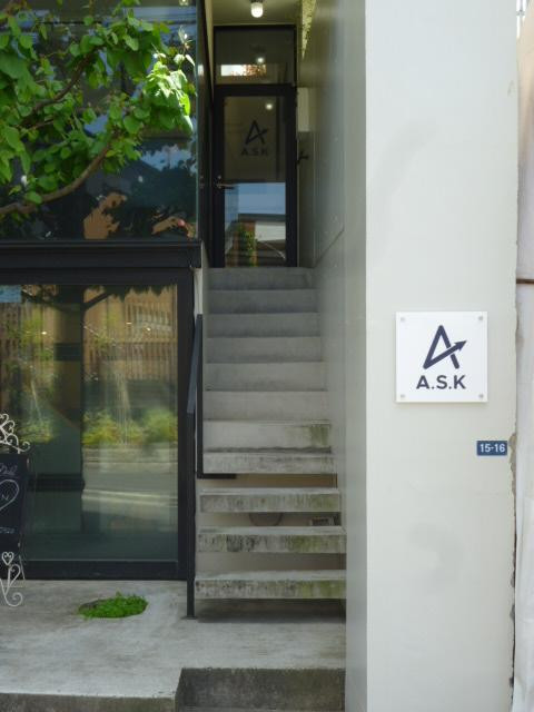 ＤＯＬＣＥエントランス①