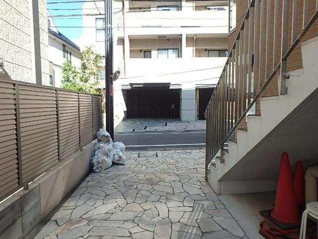 アビターレ表参道エントランス②